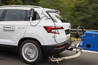 Skvělá zpráva! Evropská unie schválila důležité změny emisních norem, automobilky získají více času - Garáž.cz